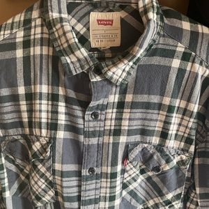 Levi’s Men’s flannel shirt. Gently used.